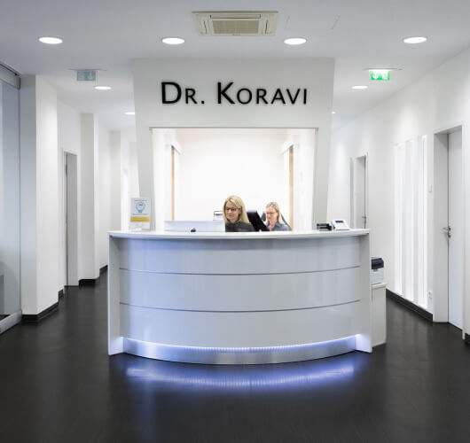 Empfang Praxis Zahnarzt Essen Zentrum, Dr. Koravi